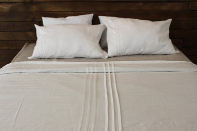 Linen bedding set