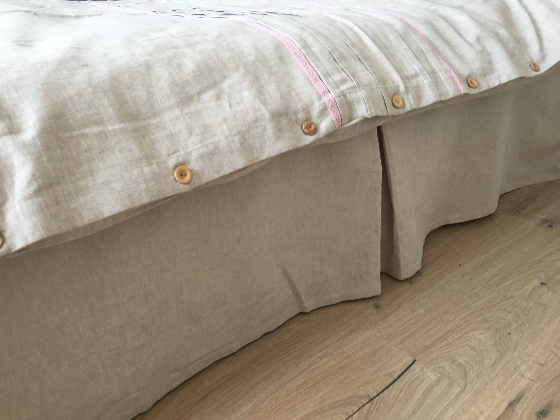 Linen Bed Valance