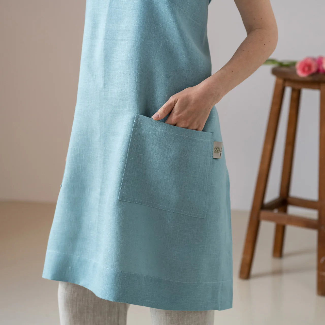 Aquamarine No Tie Linen Apron