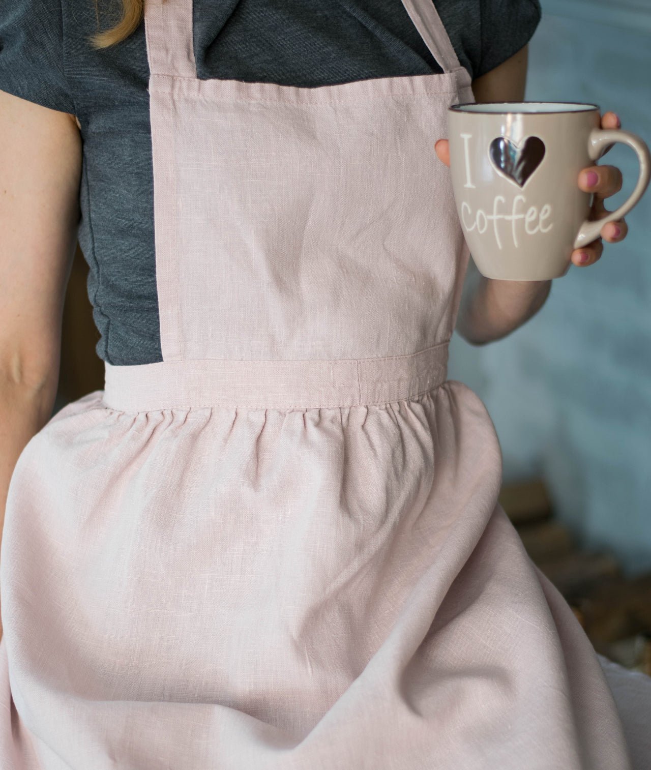 Pleated Bib Linen Apron